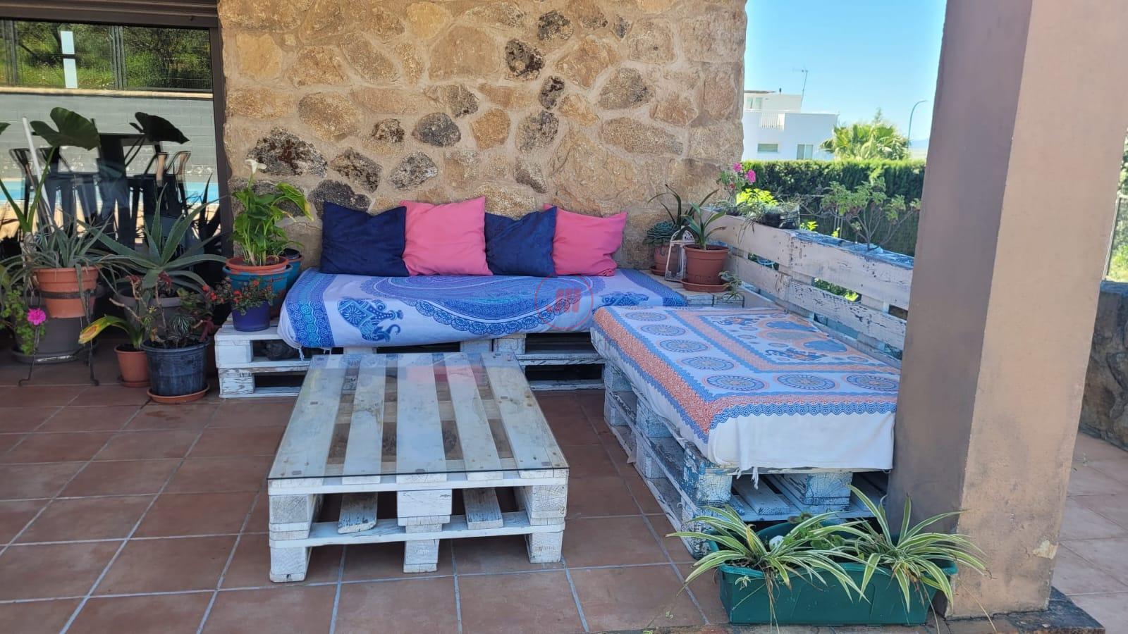 For sale of chalet in Cáceres