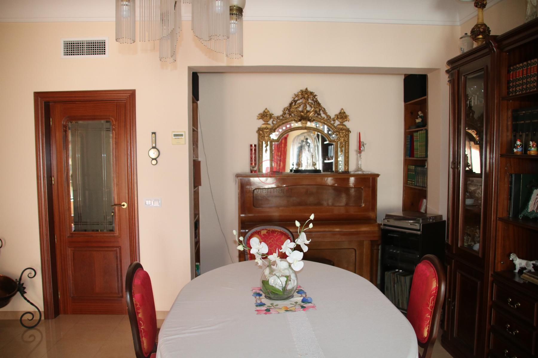 For sale of flat in Cáceres