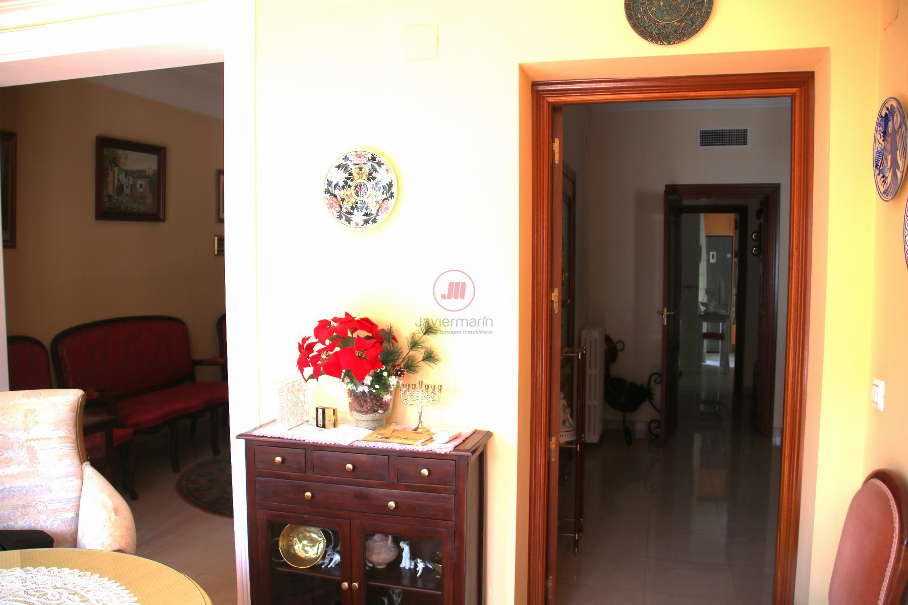 For sale of flat in Cáceres