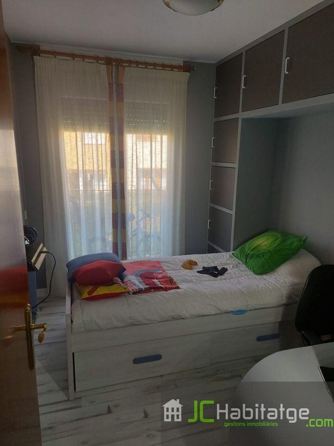 Venta de piso en Campdevànol