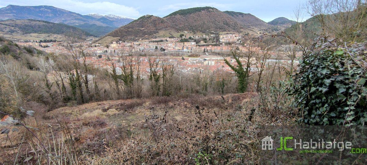 Venta de terreno en Ripoll