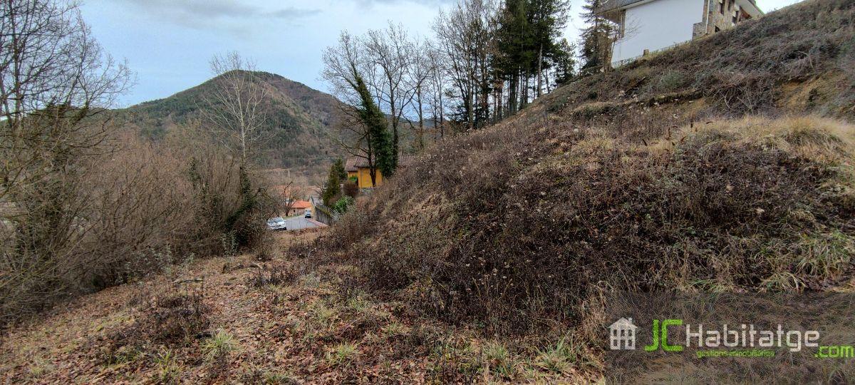 Venda de terreny a Ripoll