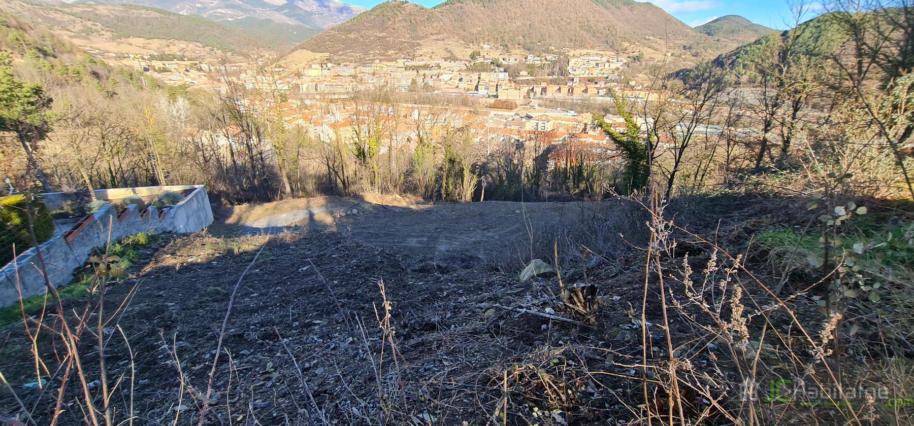 Venta de terreno en Ripoll