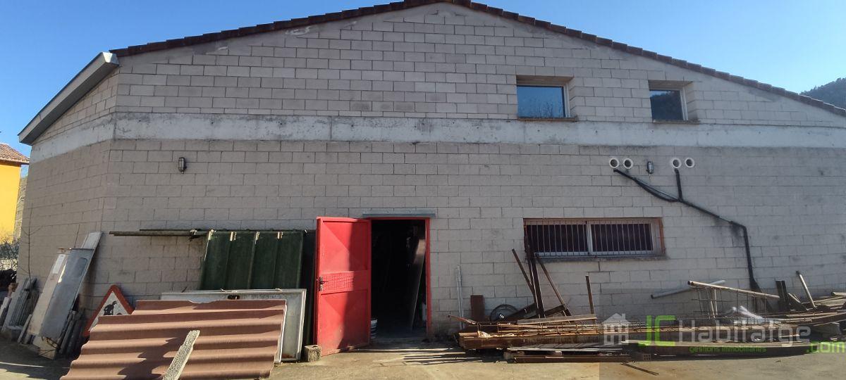 Venta de nave industrial en Campdevànol