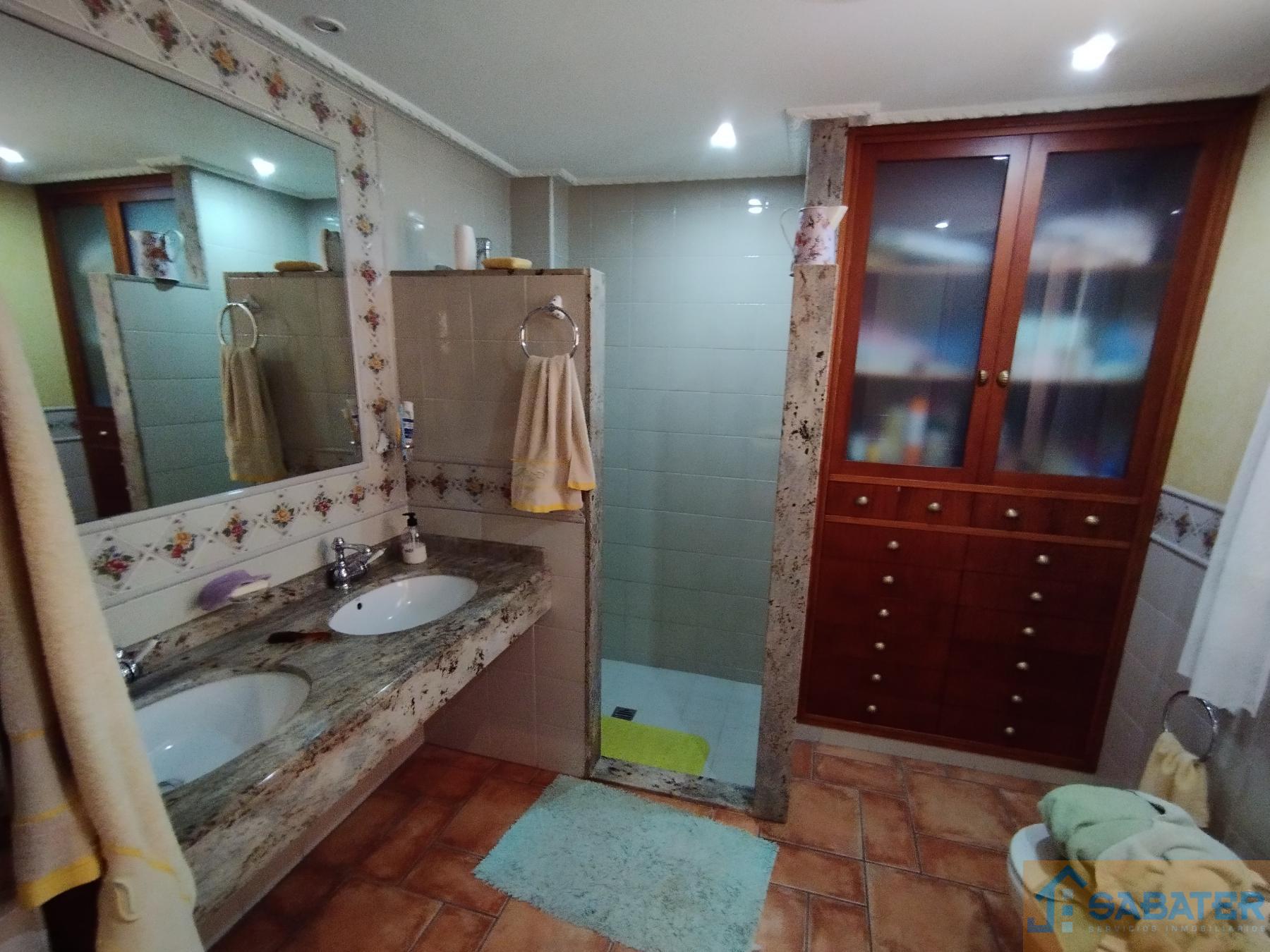 For sale of house in Cabezo de Torres