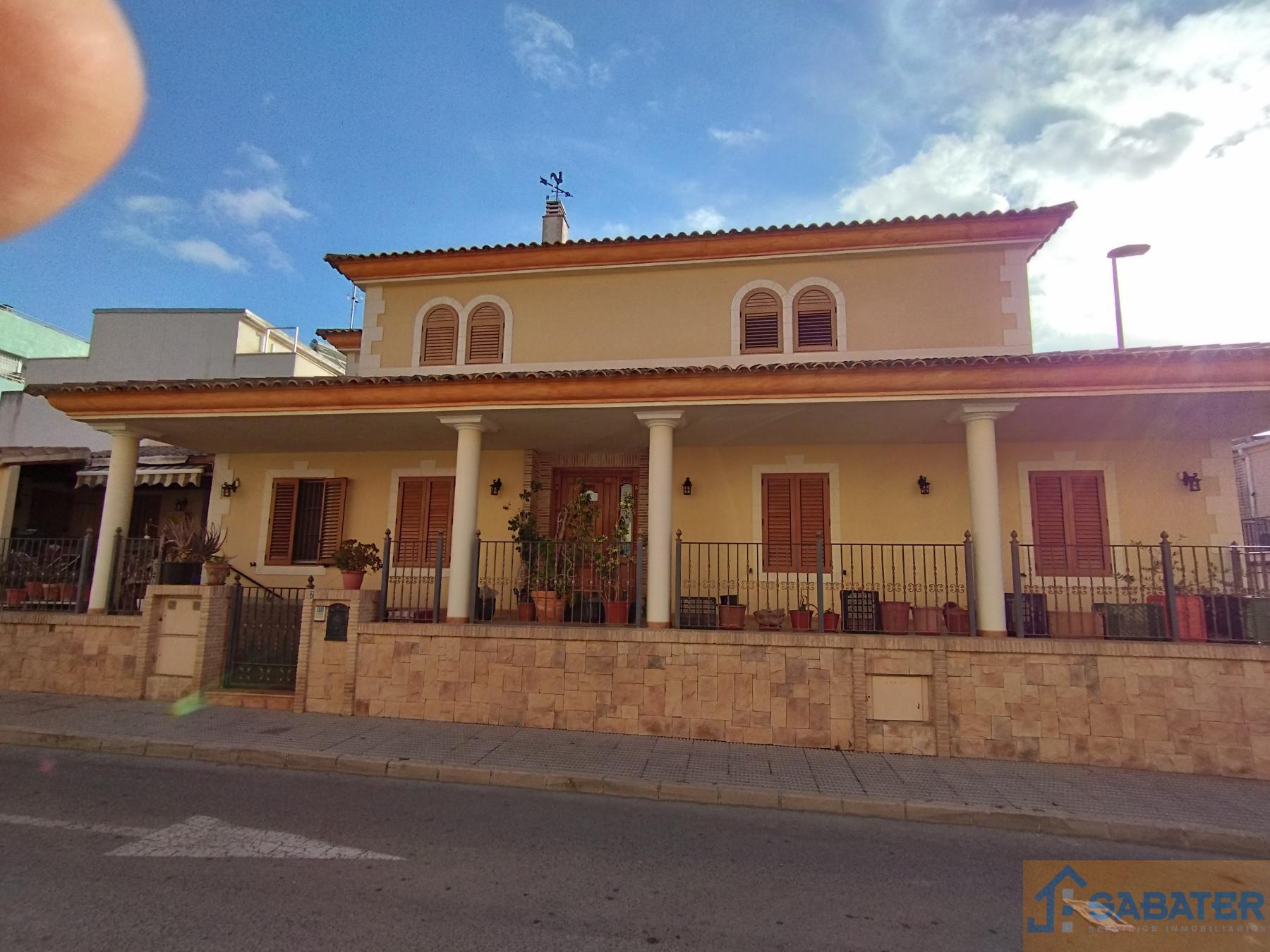 For sale of house in Cabezo de Torres