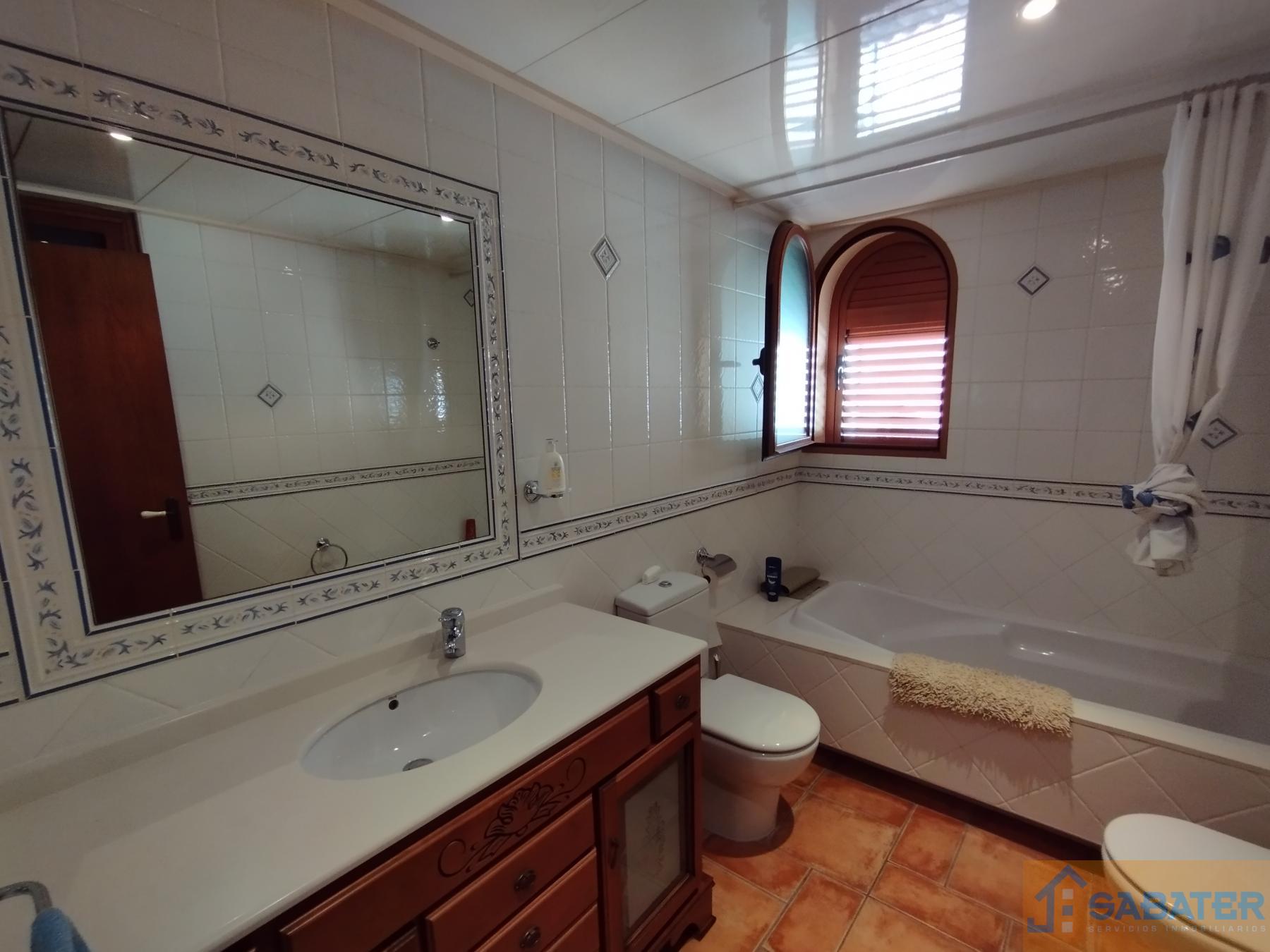 For sale of house in Cabezo de Torres