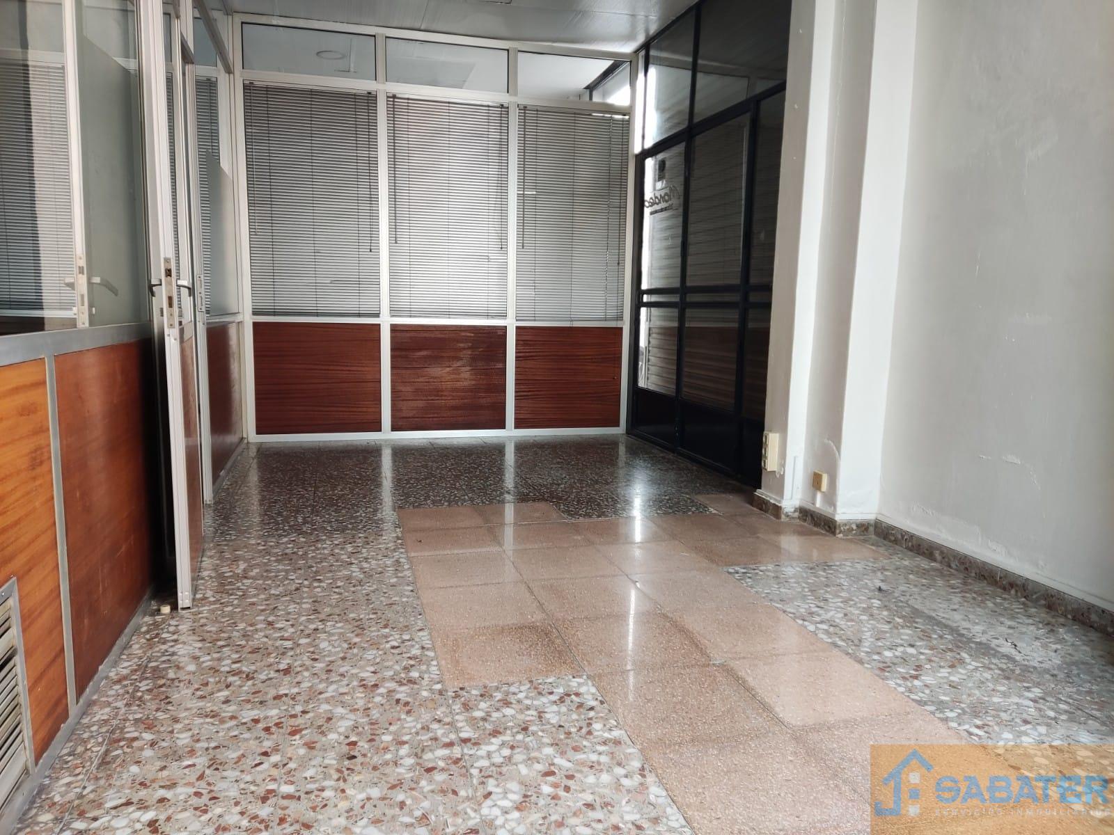 For rent of commercial in Cabezo de Torres