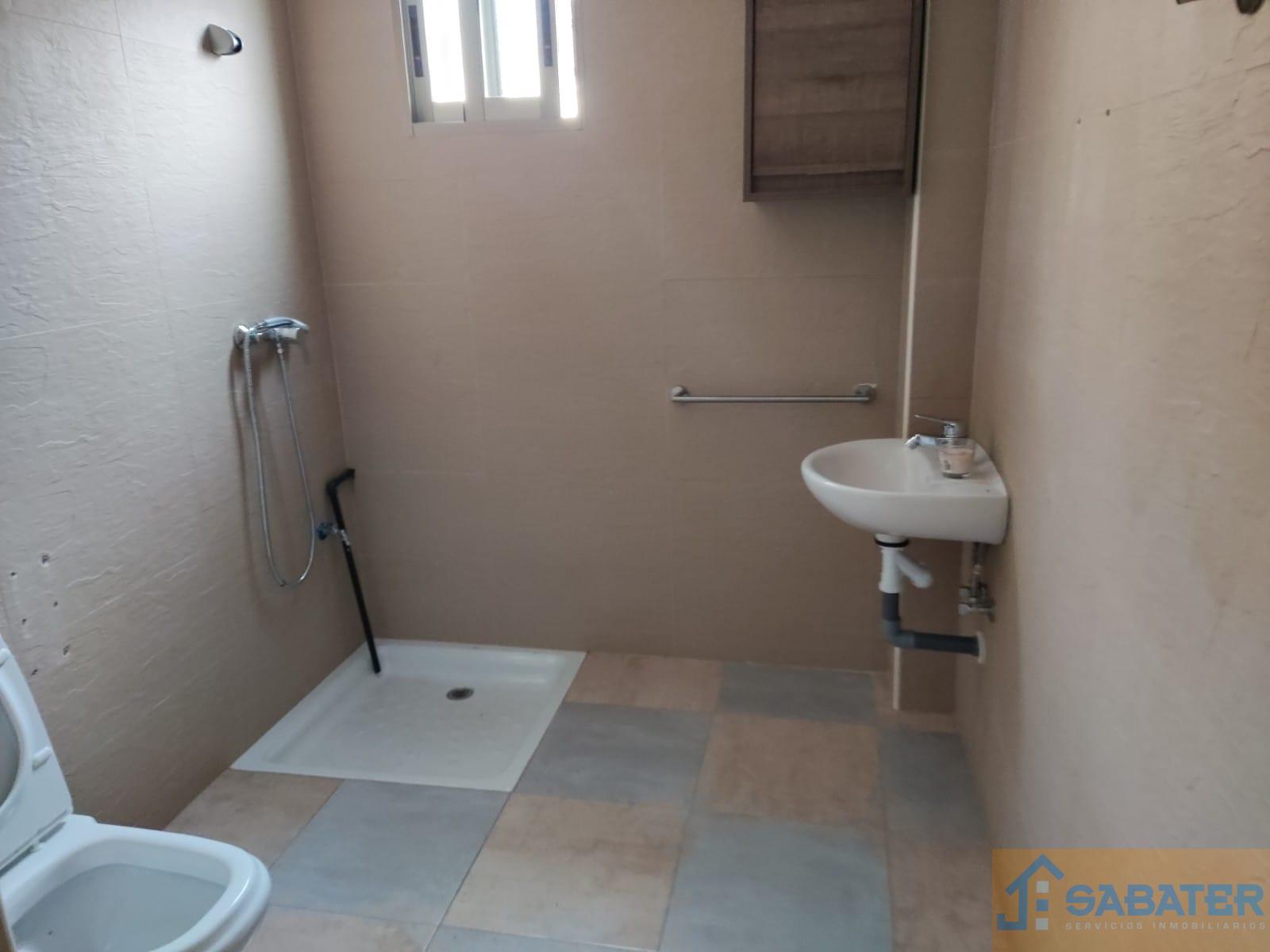 For rent of commercial in Cabezo de Torres