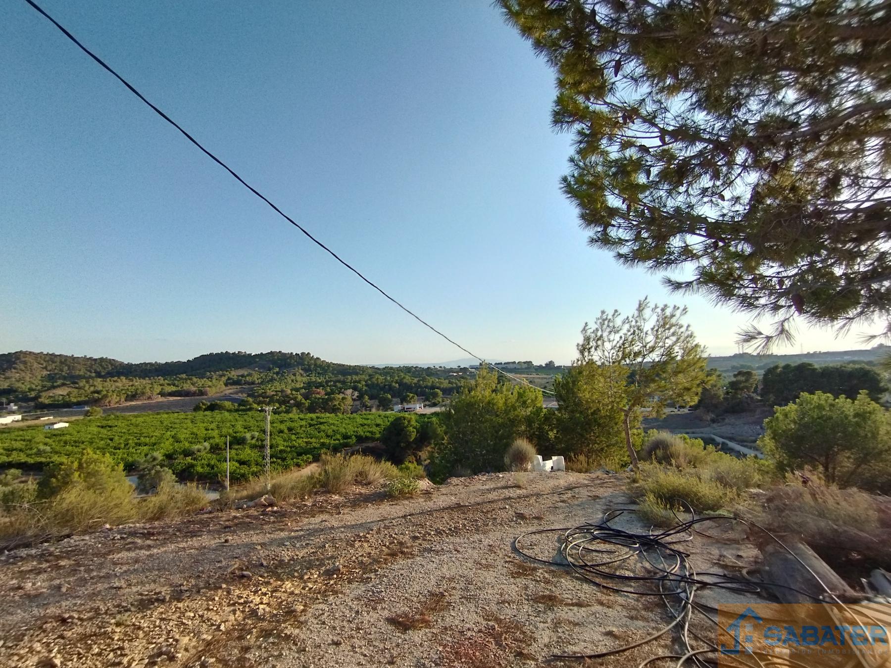 For sale of house in El Esparragal y Cobatillas