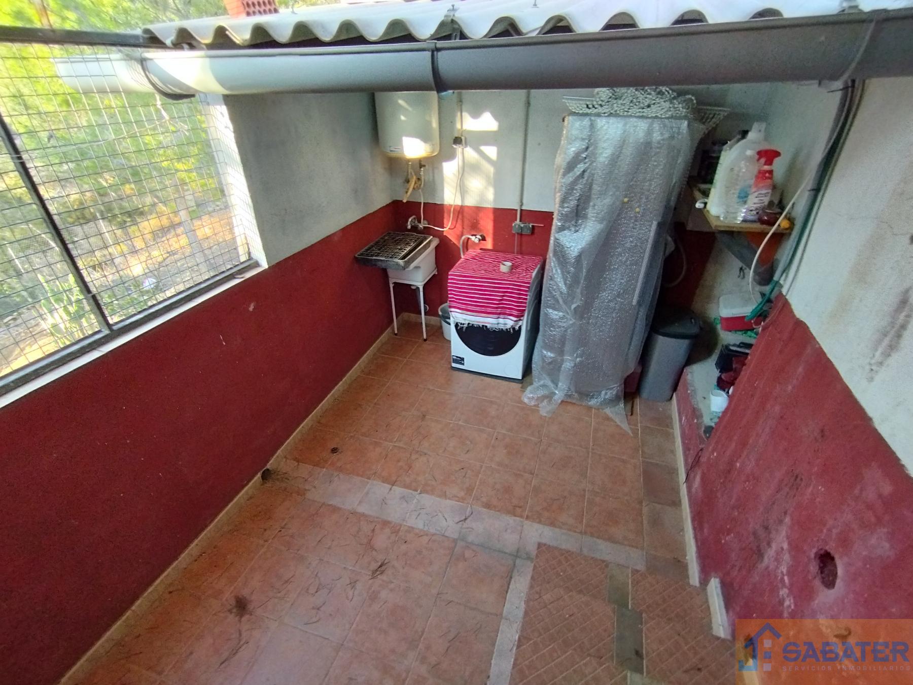 For sale of house in El Esparragal y Cobatillas