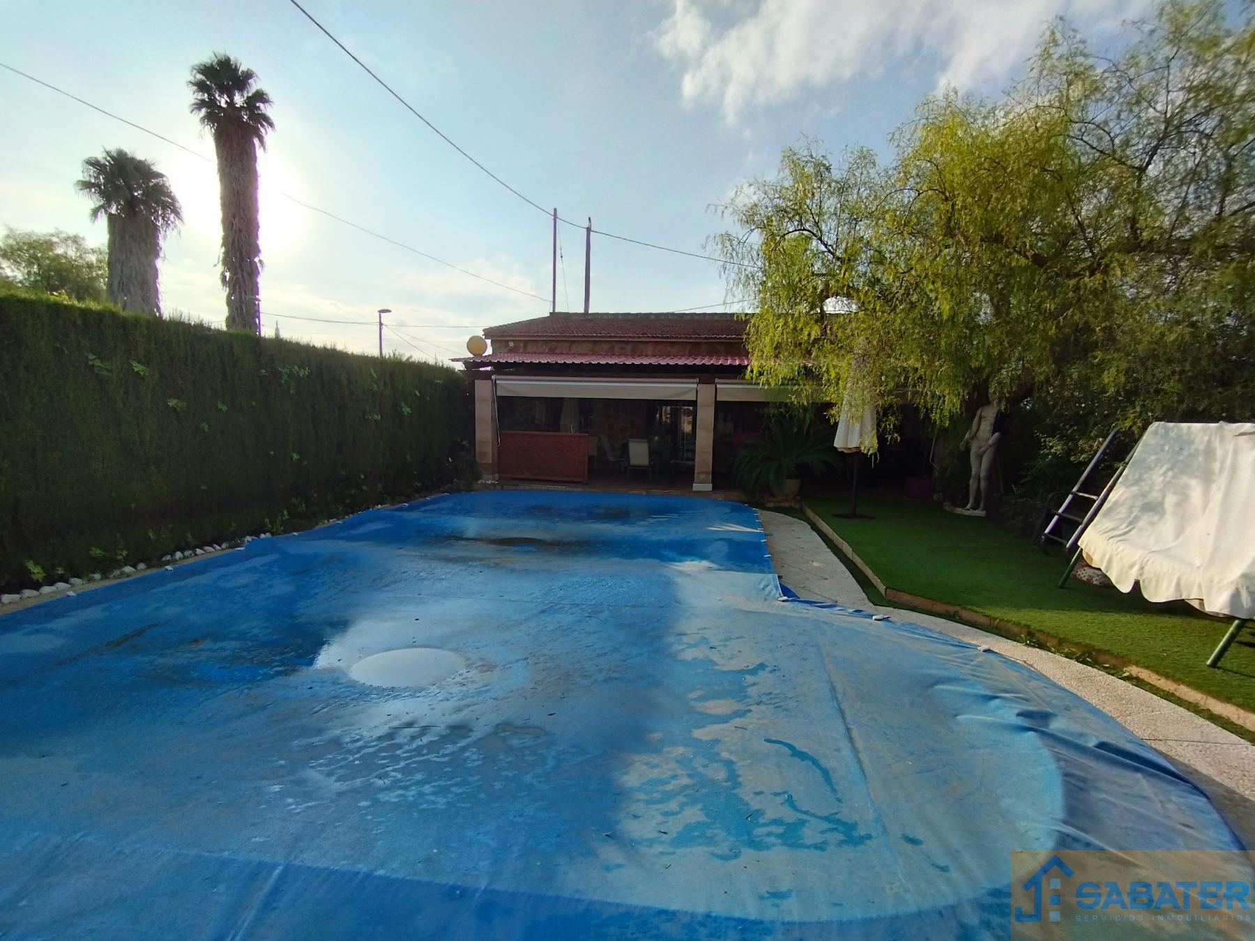 For sale of chalet in Cabezo de Torres