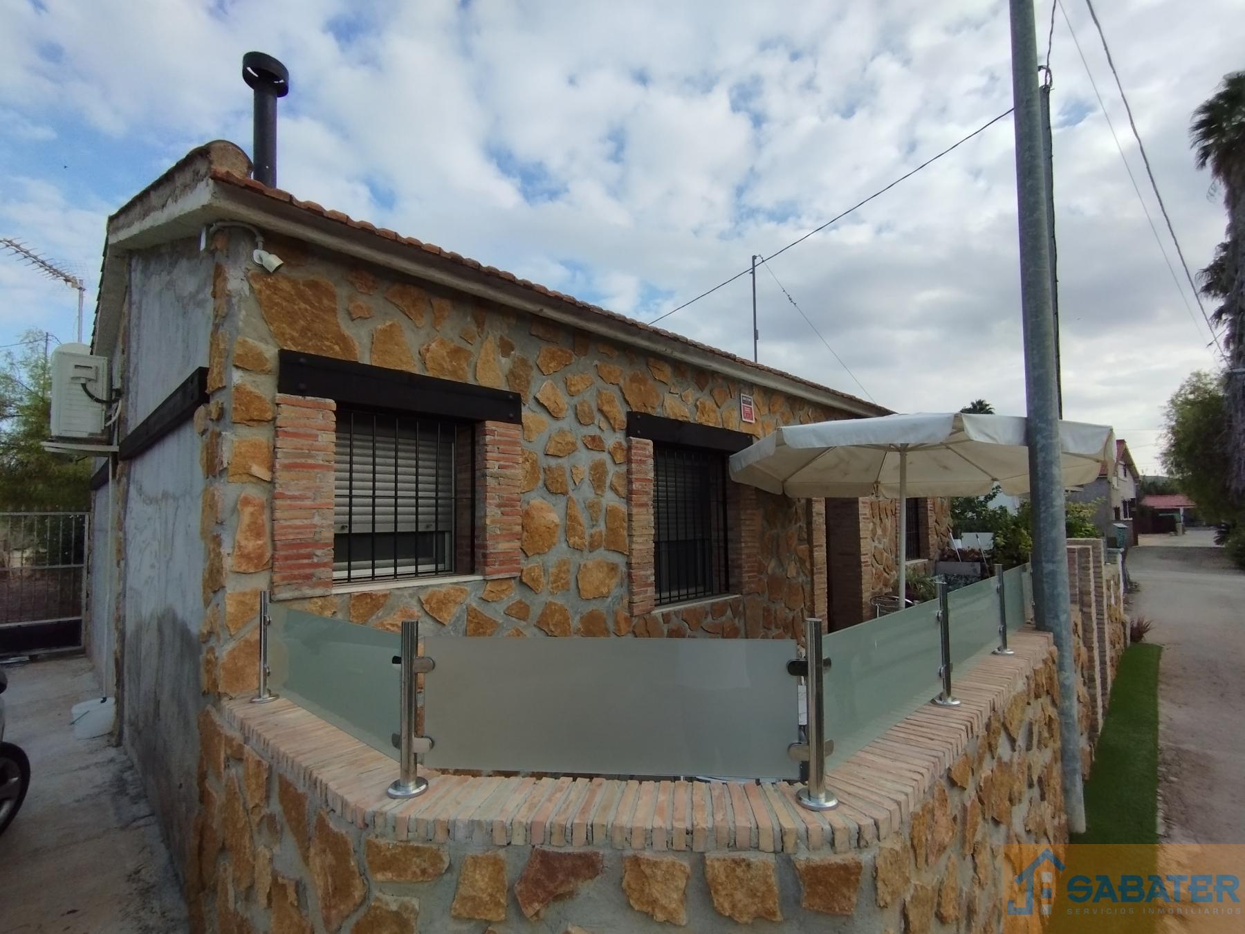 For sale of chalet in Cabezo de Torres