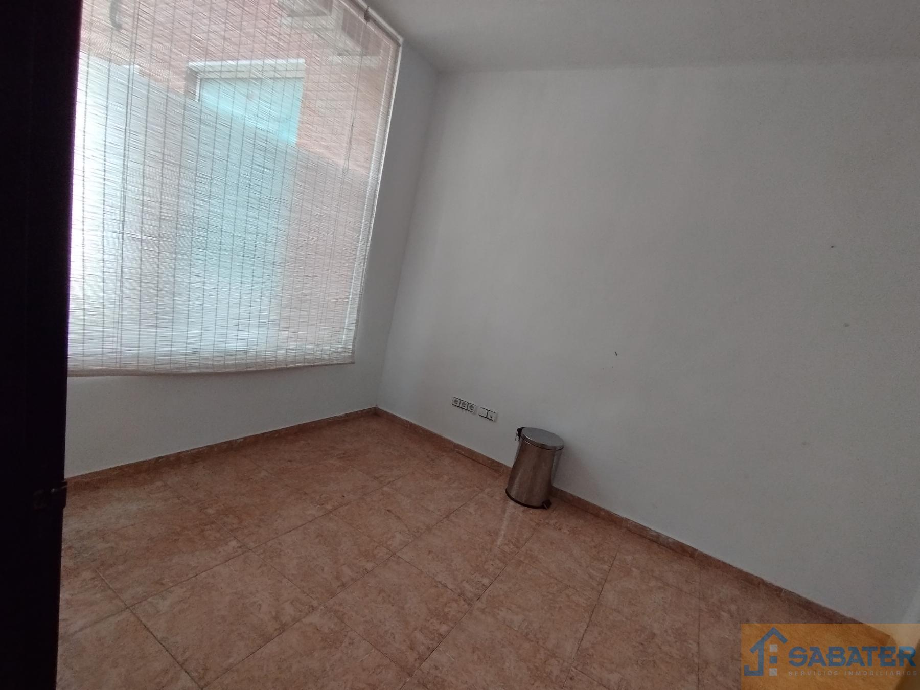 For rent of commercial in Cabezo de Torres