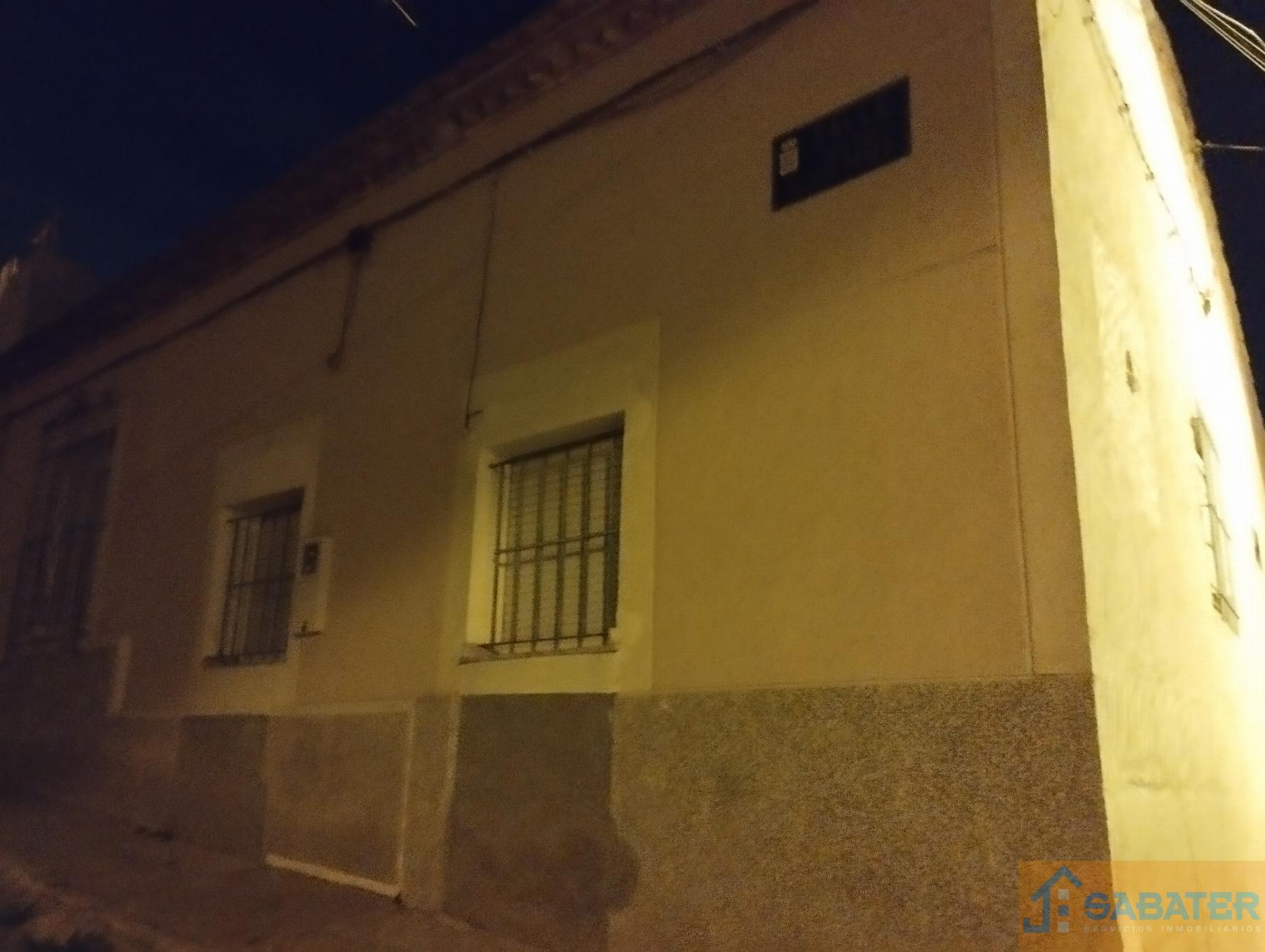 For sale of house in Cabezo de Torres