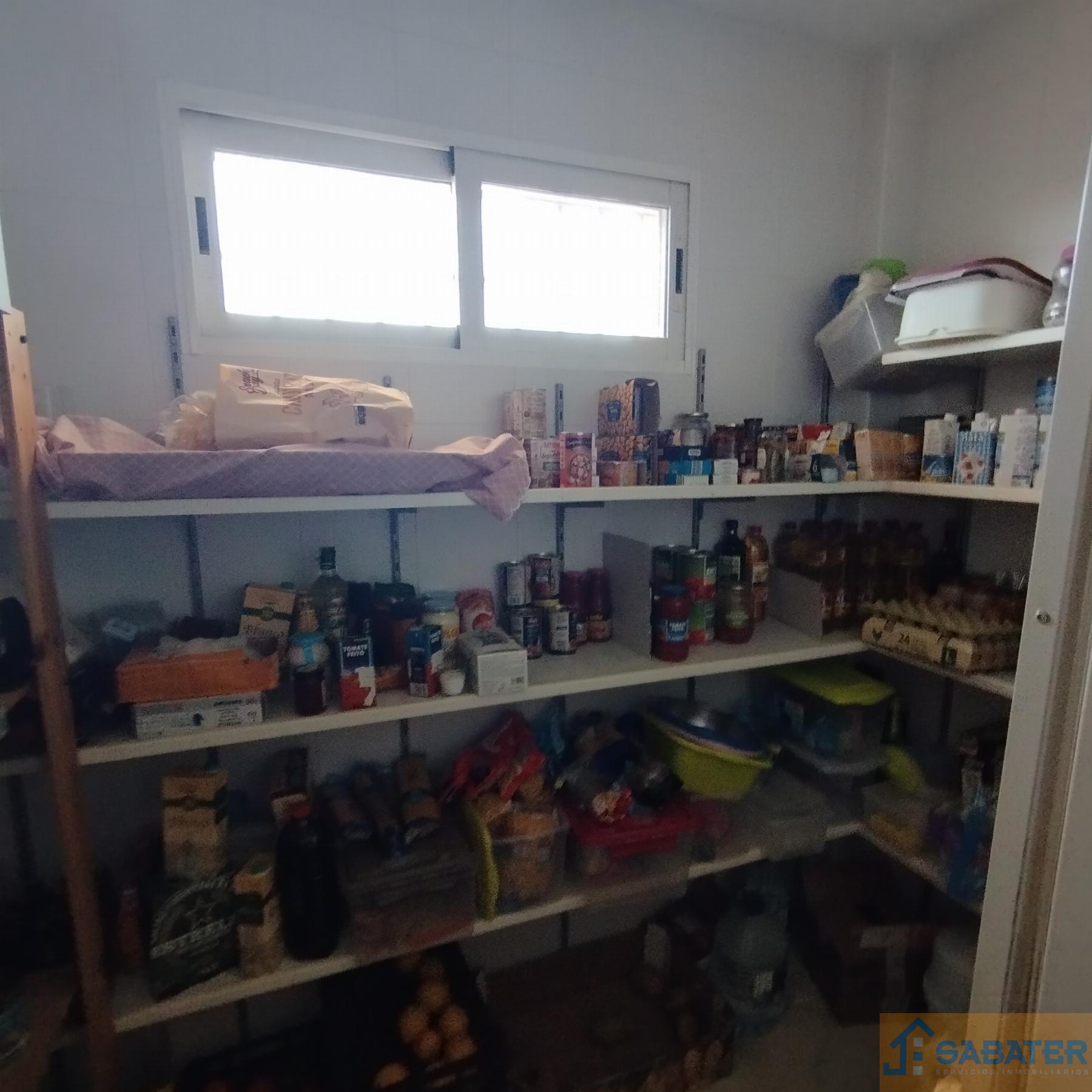 For sale of chalet in Zarandona