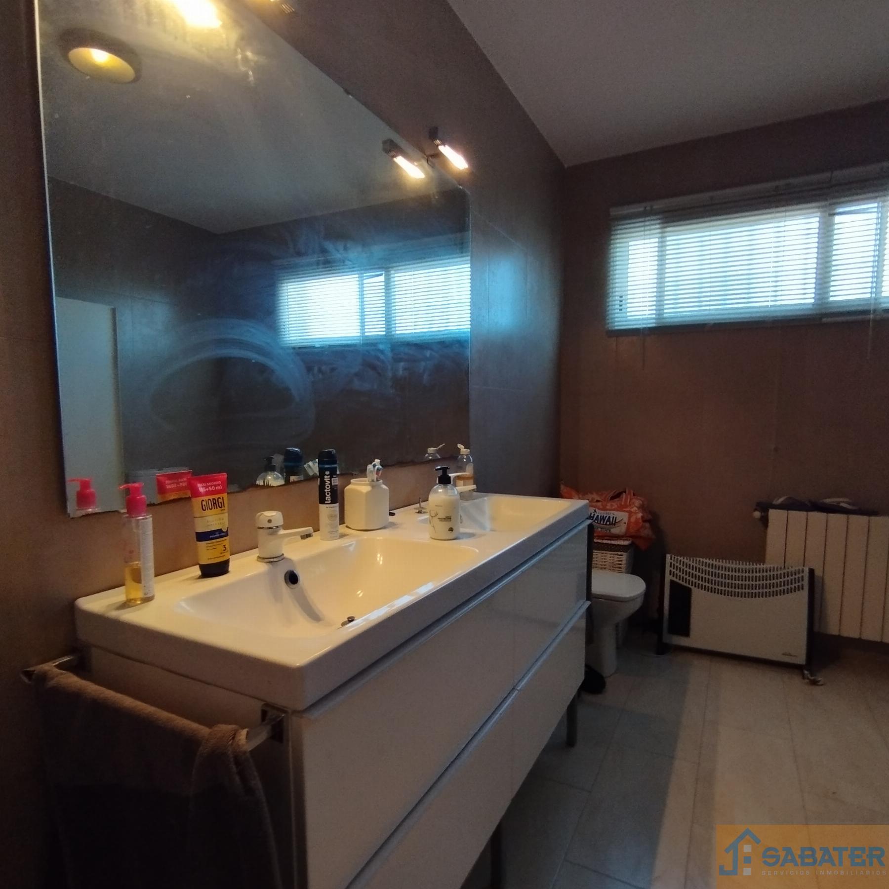 For sale of chalet in Zarandona
