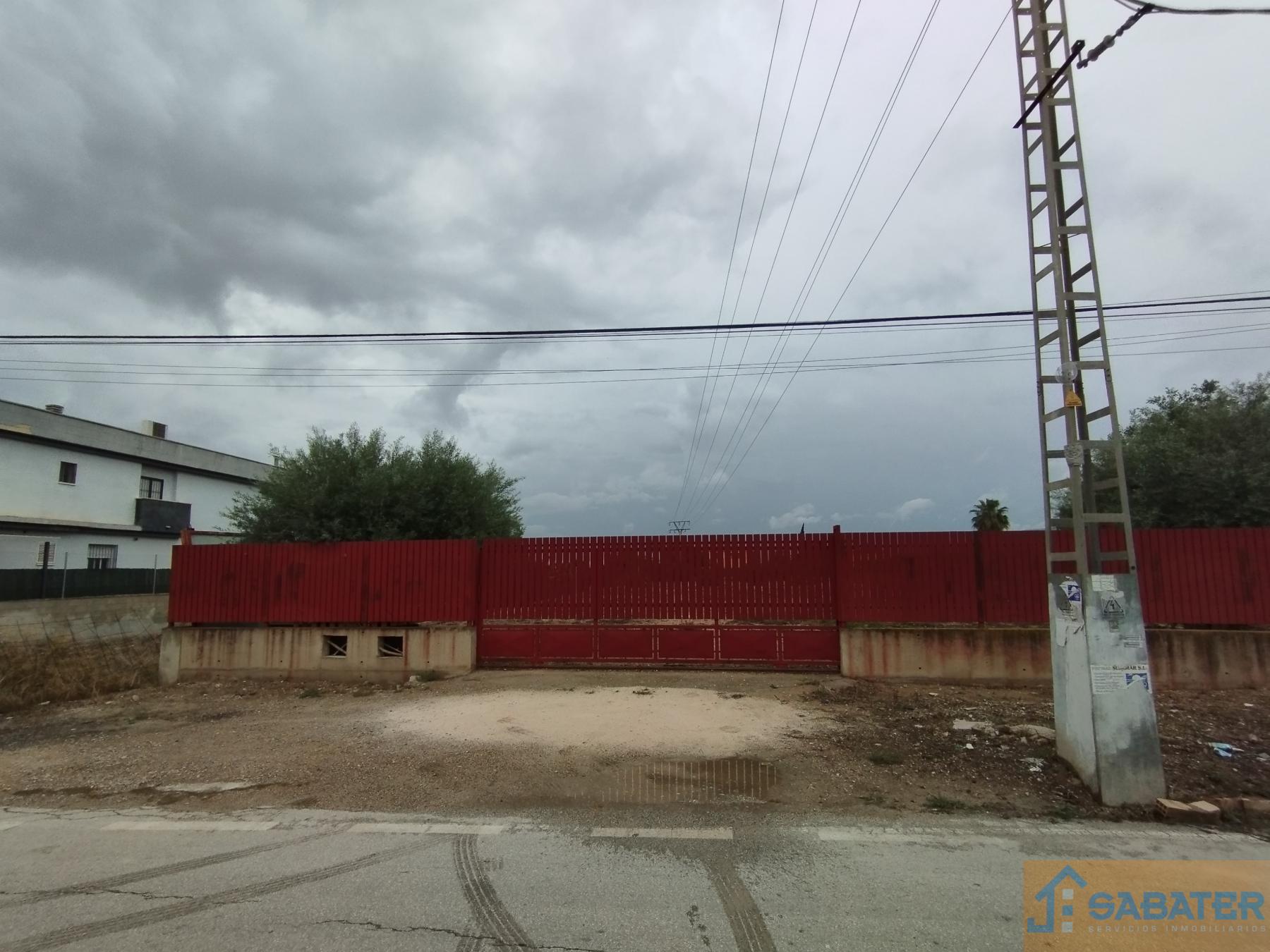 For sale of land in Aljucer
