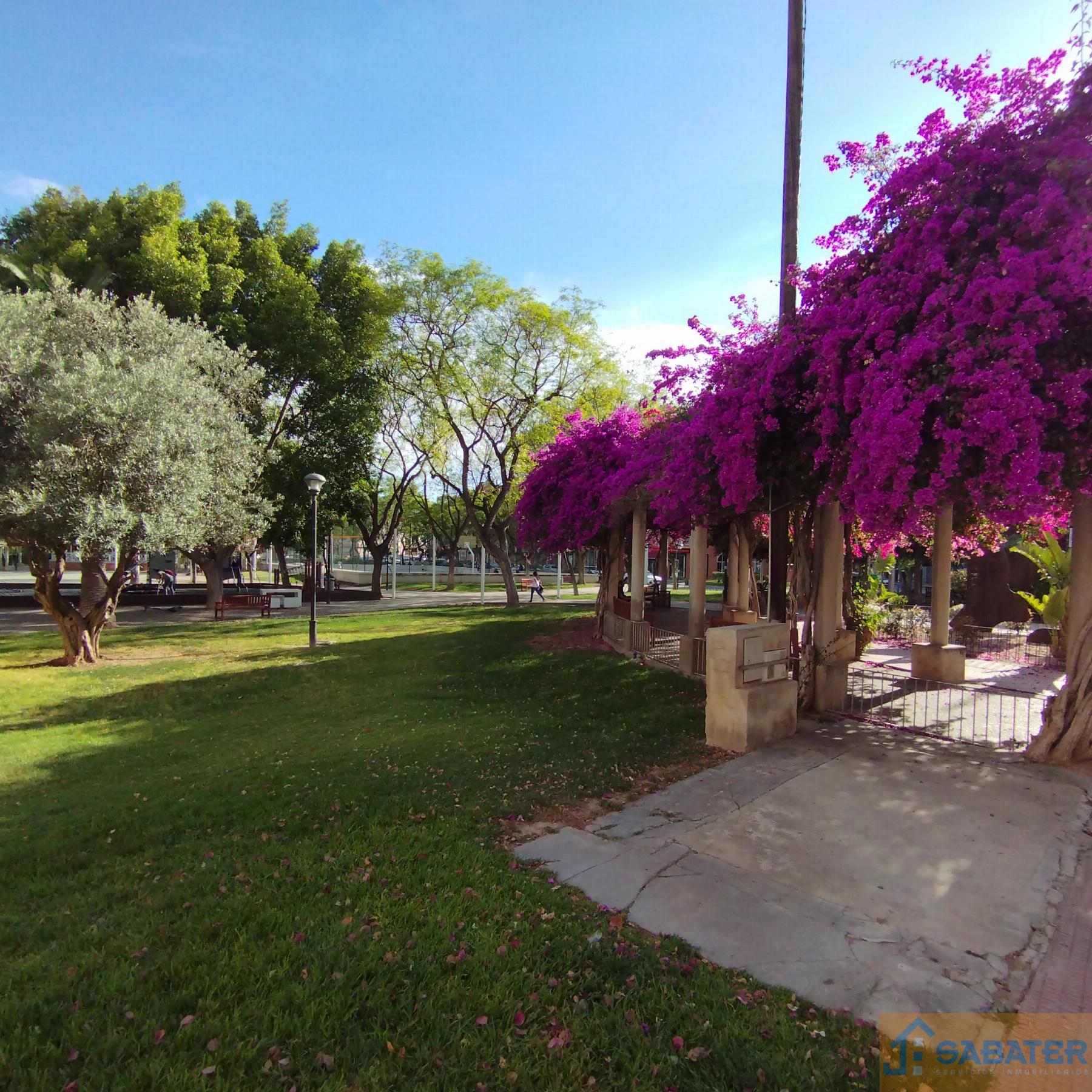 For sale of commercial in Cabezo de Torres