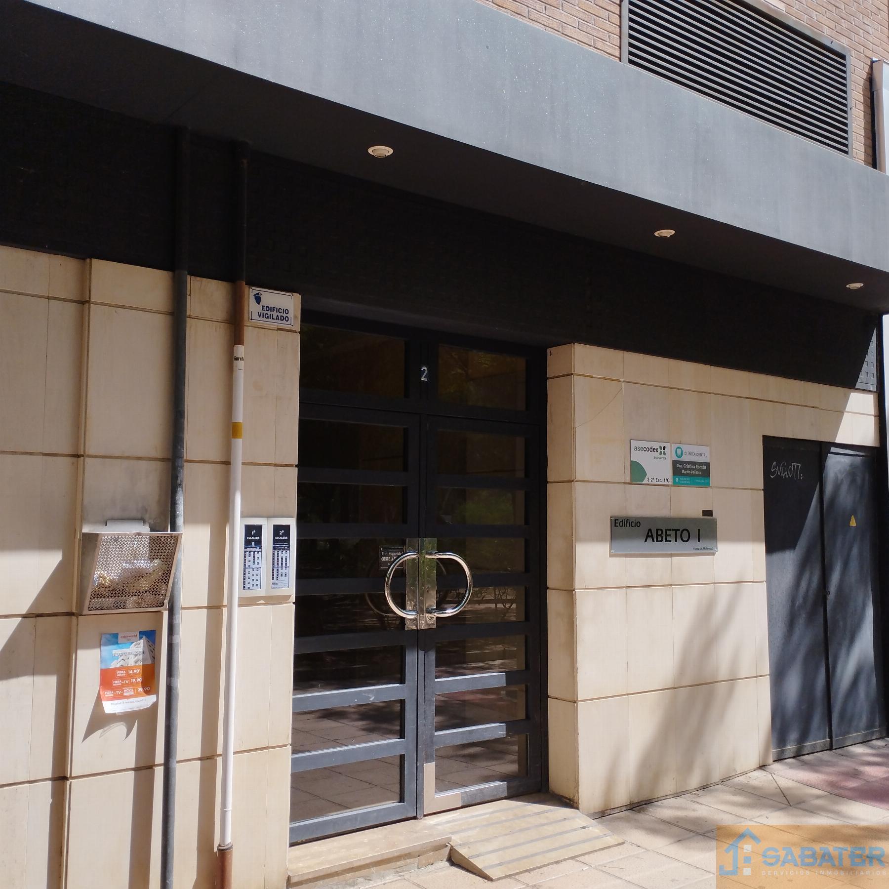 For sale of garage in Murcia