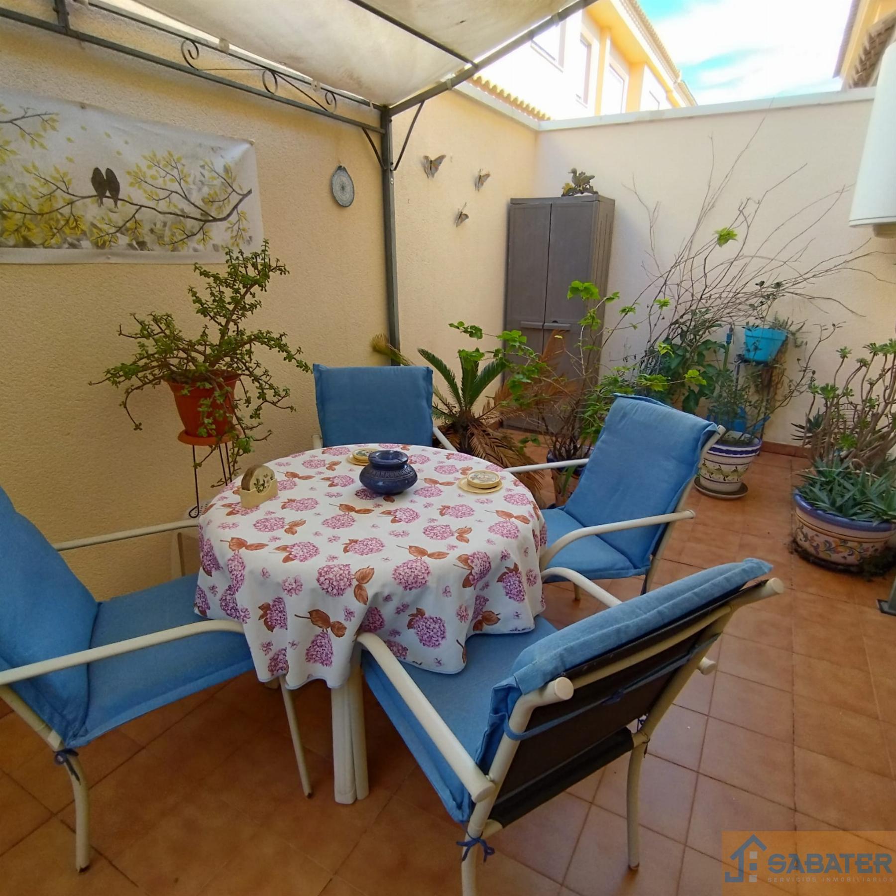 For sale of duplex in Churra