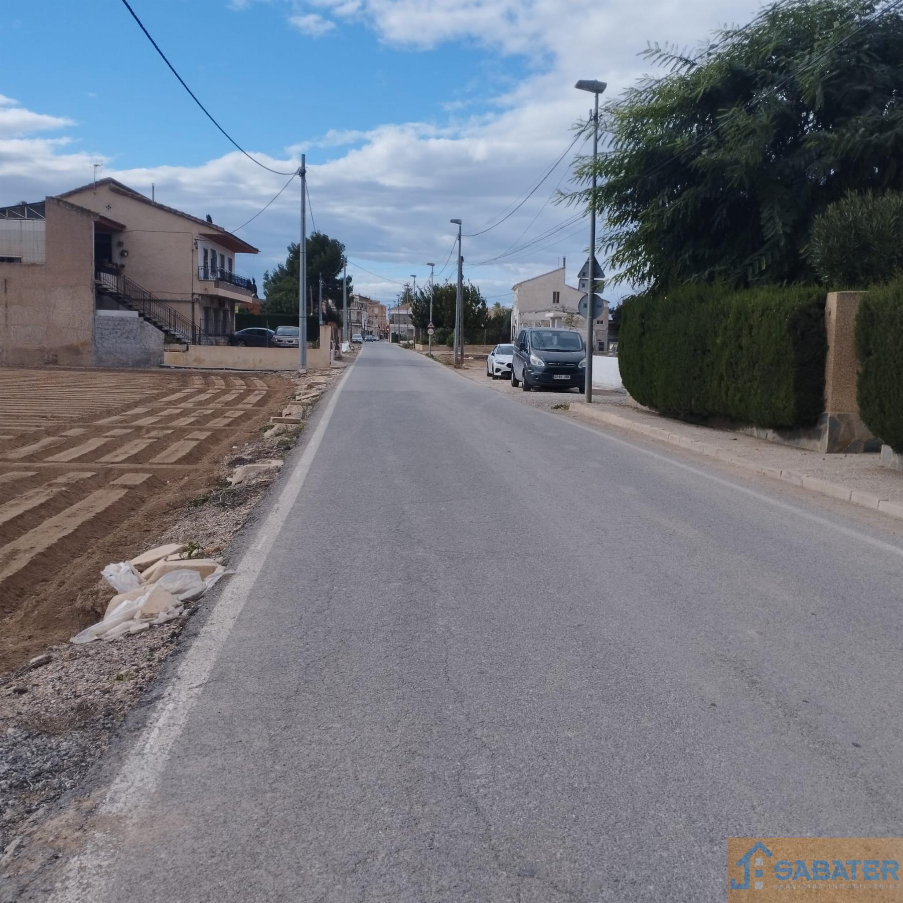 For sale of land in LLANO DE BRUJAS