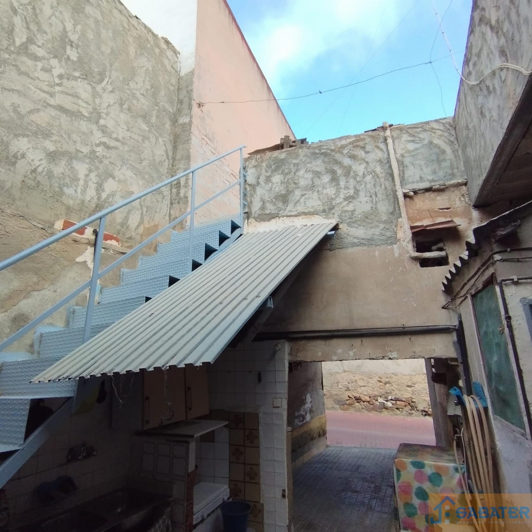For sale of house in Cabezo de Torres