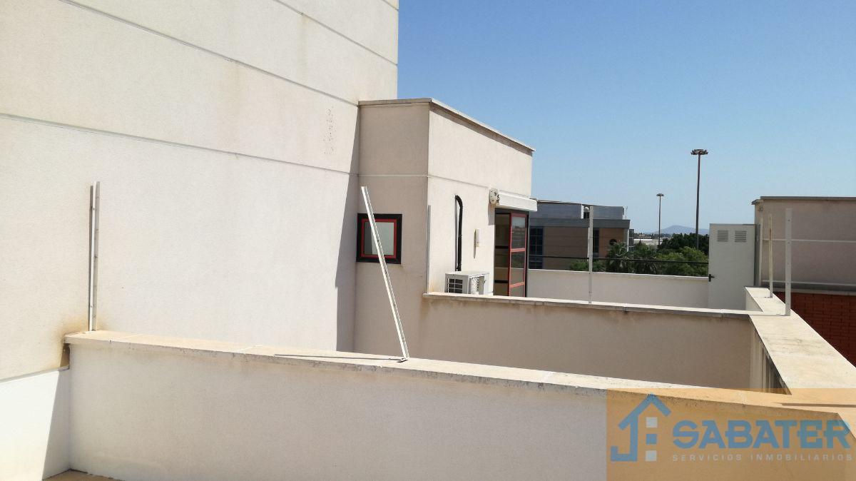 For sale of penthouse in Murcia