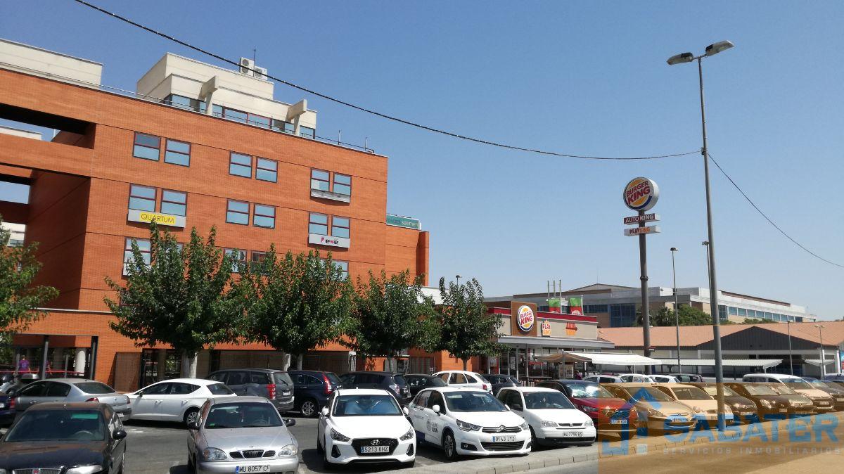 For sale of penthouse in Murcia