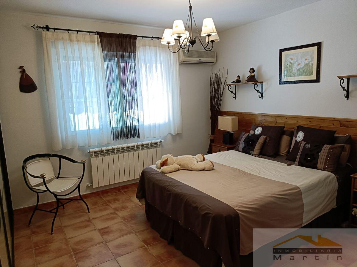 For sale of chalet in Serranillos del Valle