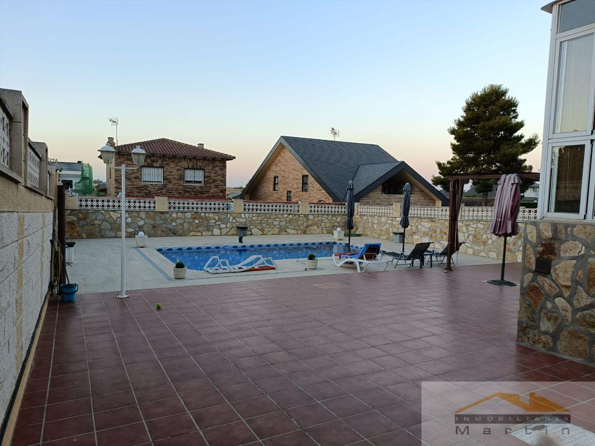 For sale of chalet in Serranillos del Valle