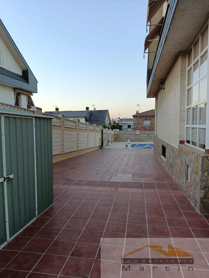 For sale of chalet in Serranillos del Valle