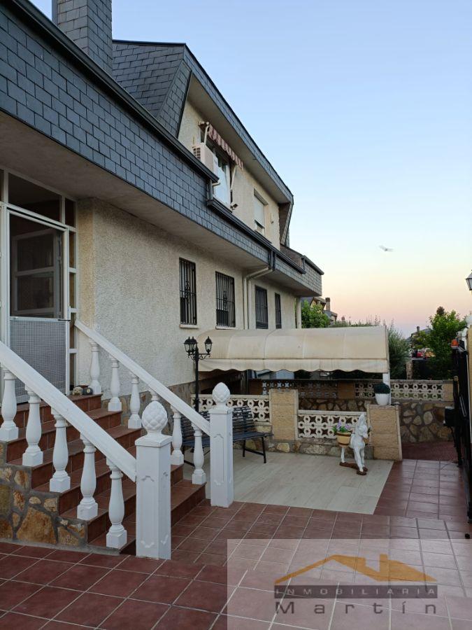 For sale of chalet in Serranillos del Valle