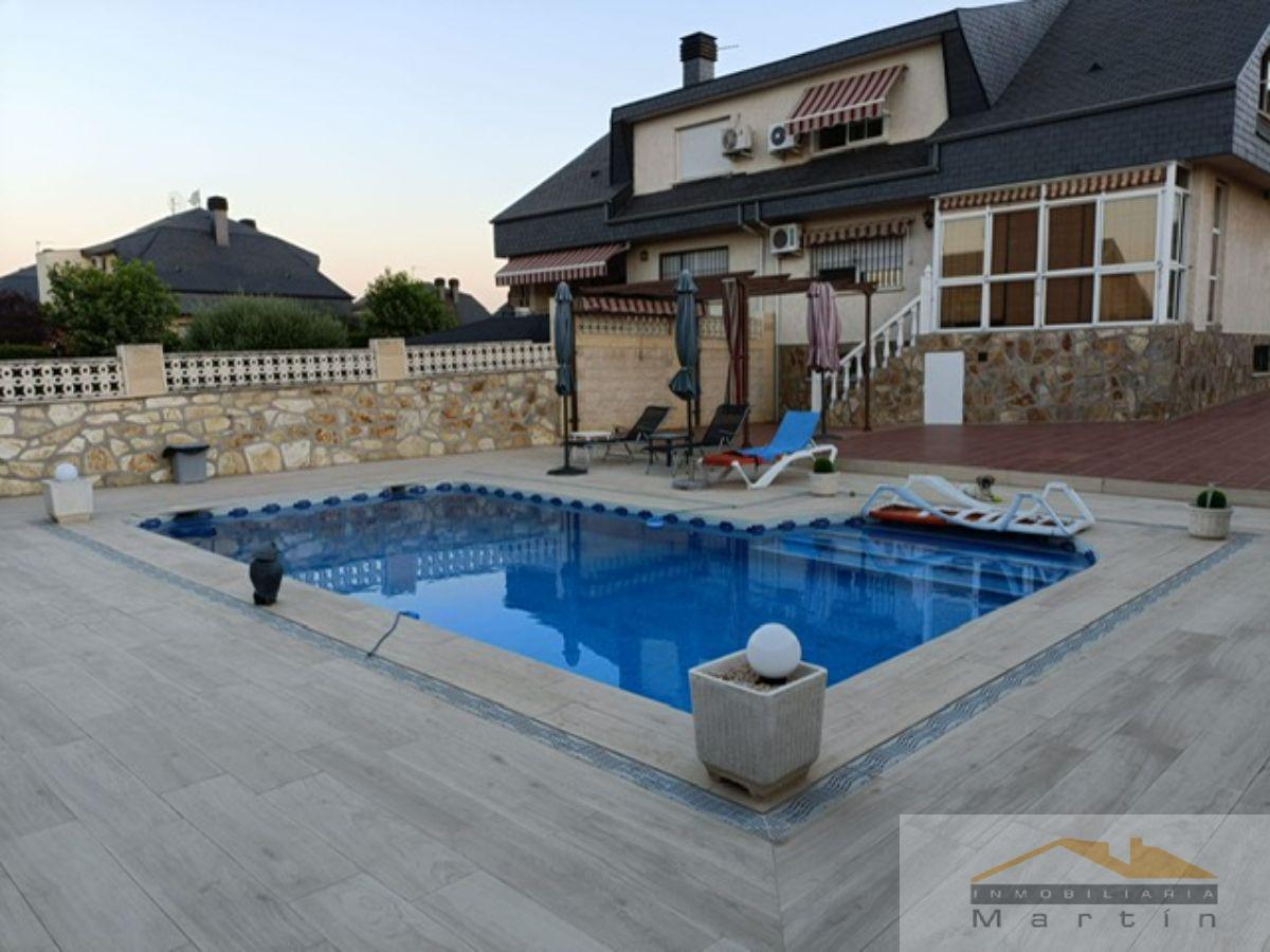 For sale of chalet in Serranillos del Valle