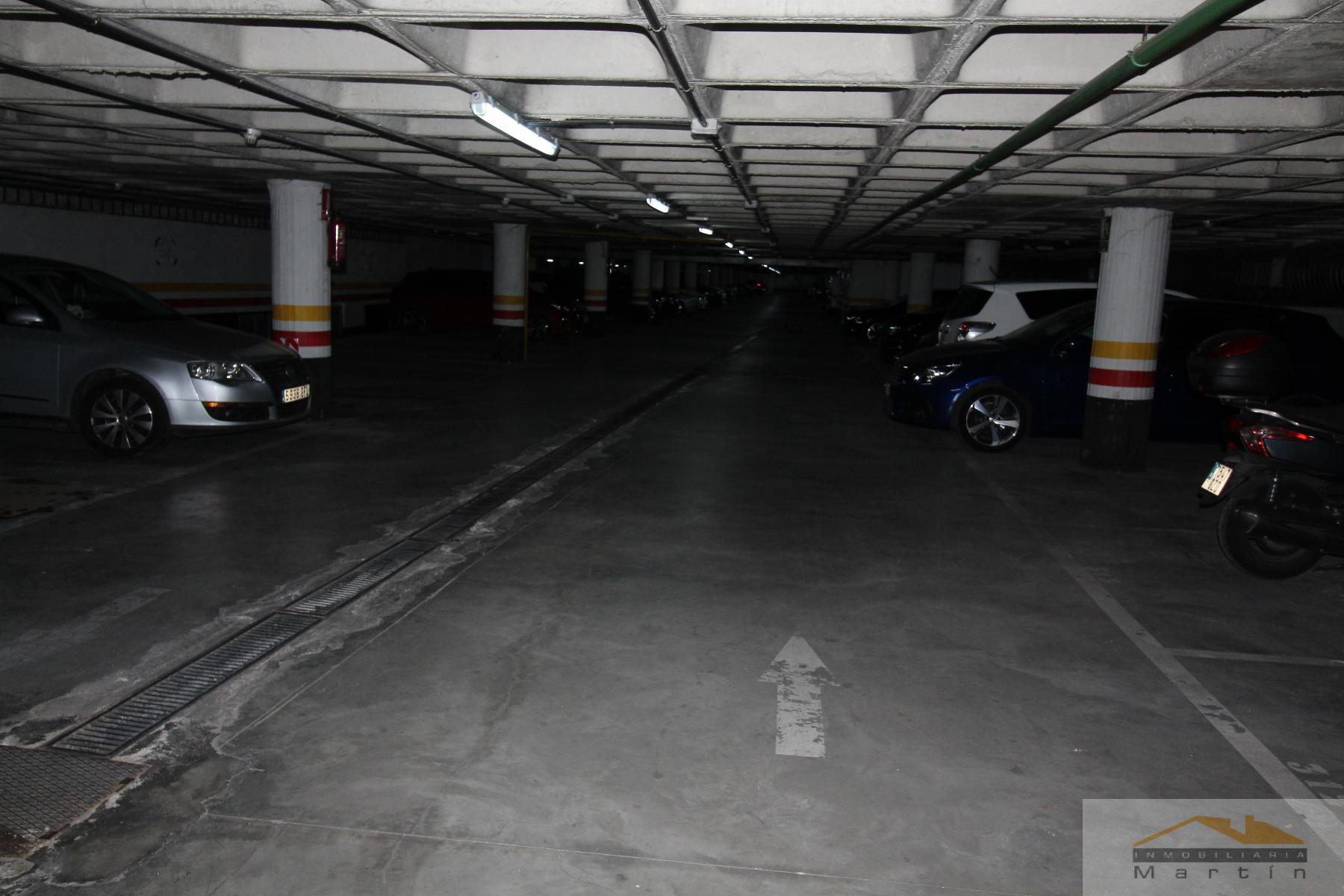 For sale of garage in Fuenlabrada