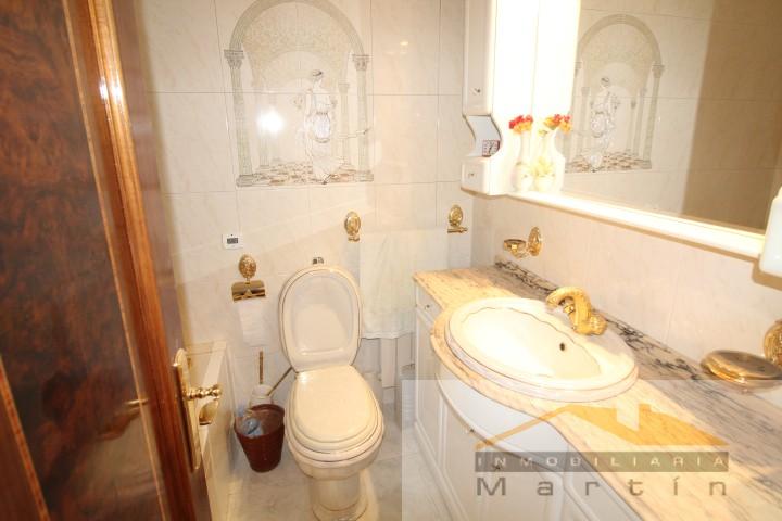 For sale of chalet in Fuenlabrada