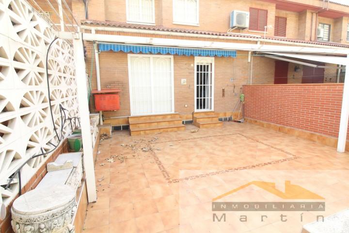 For sale of chalet in Fuenlabrada