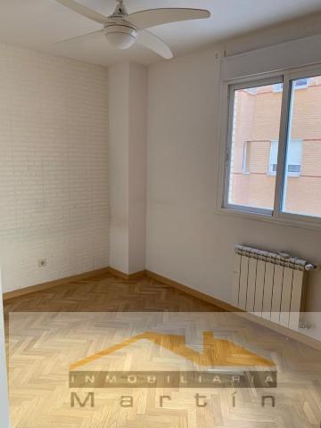 For sale of flat in Móstoles