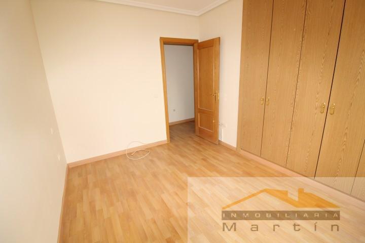 For sale of flat in Móstoles
