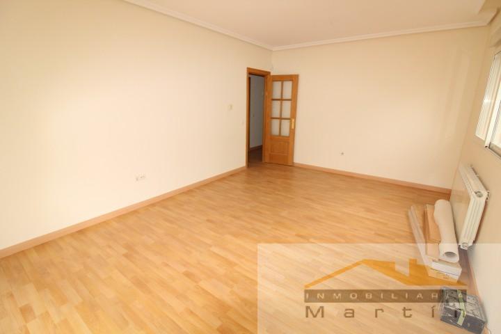 For sale of flat in Móstoles