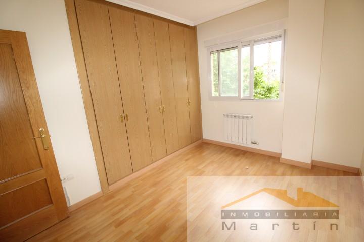 For sale of flat in Móstoles