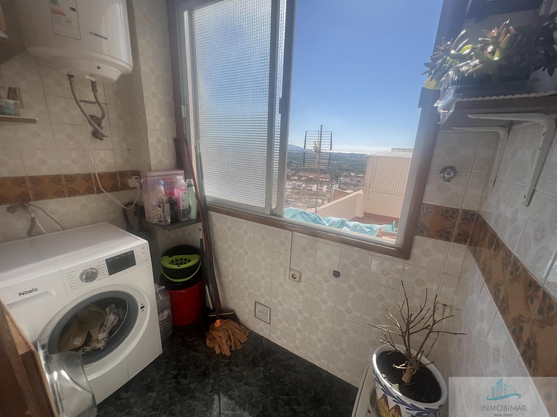 Til salg fra etage i Salobreña