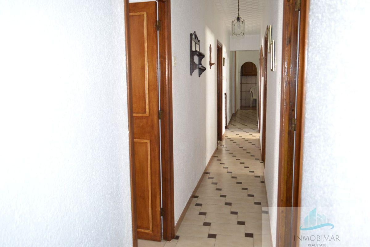 For sale of house in Salobreña
