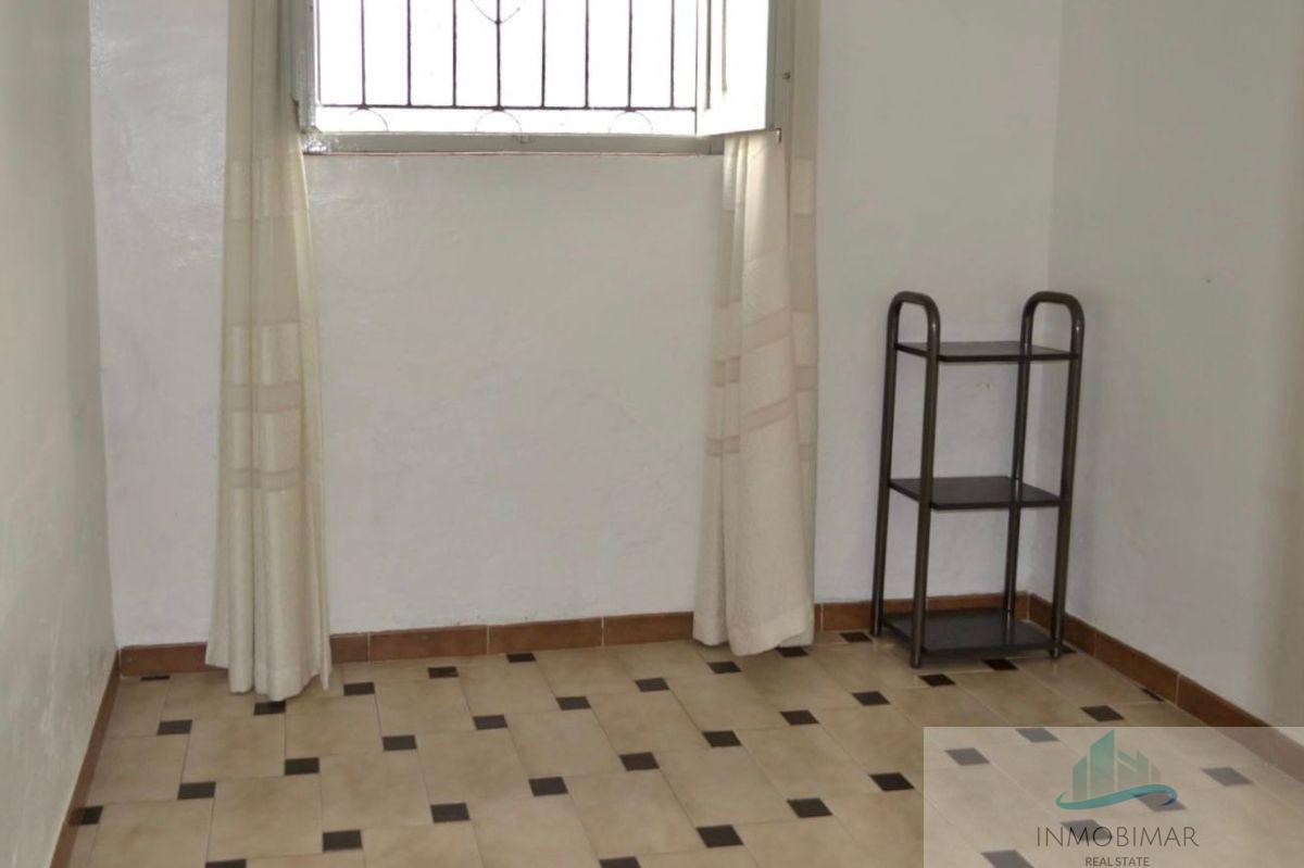 For sale of house in Salobreña
