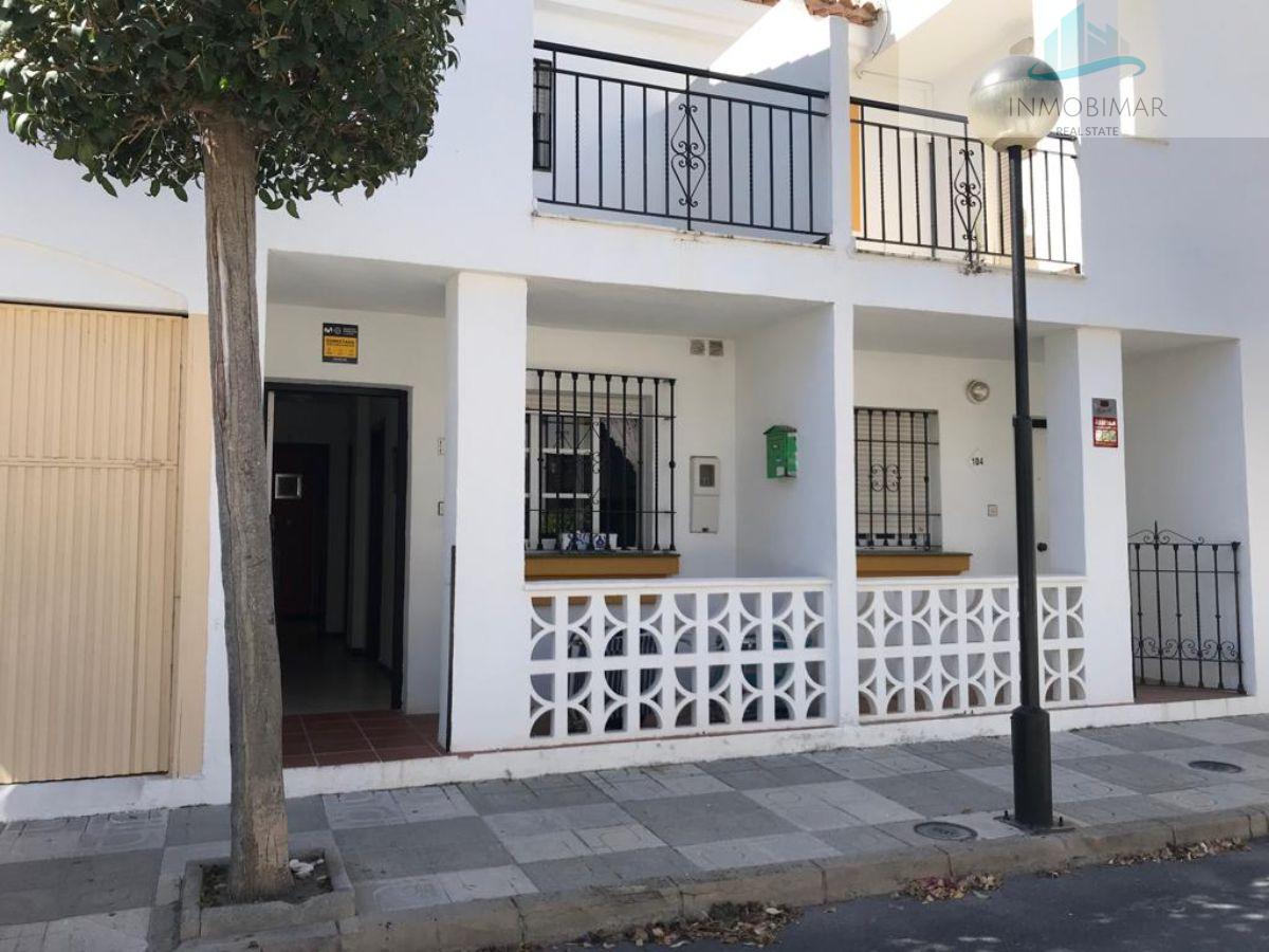 For rent of chalet in Salobreña