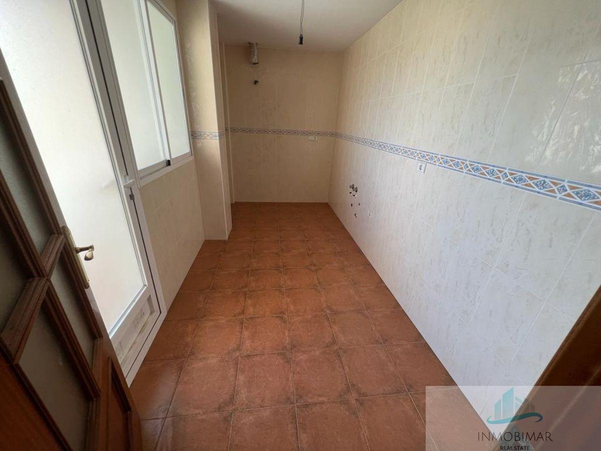 For sale of flat in Salobreña