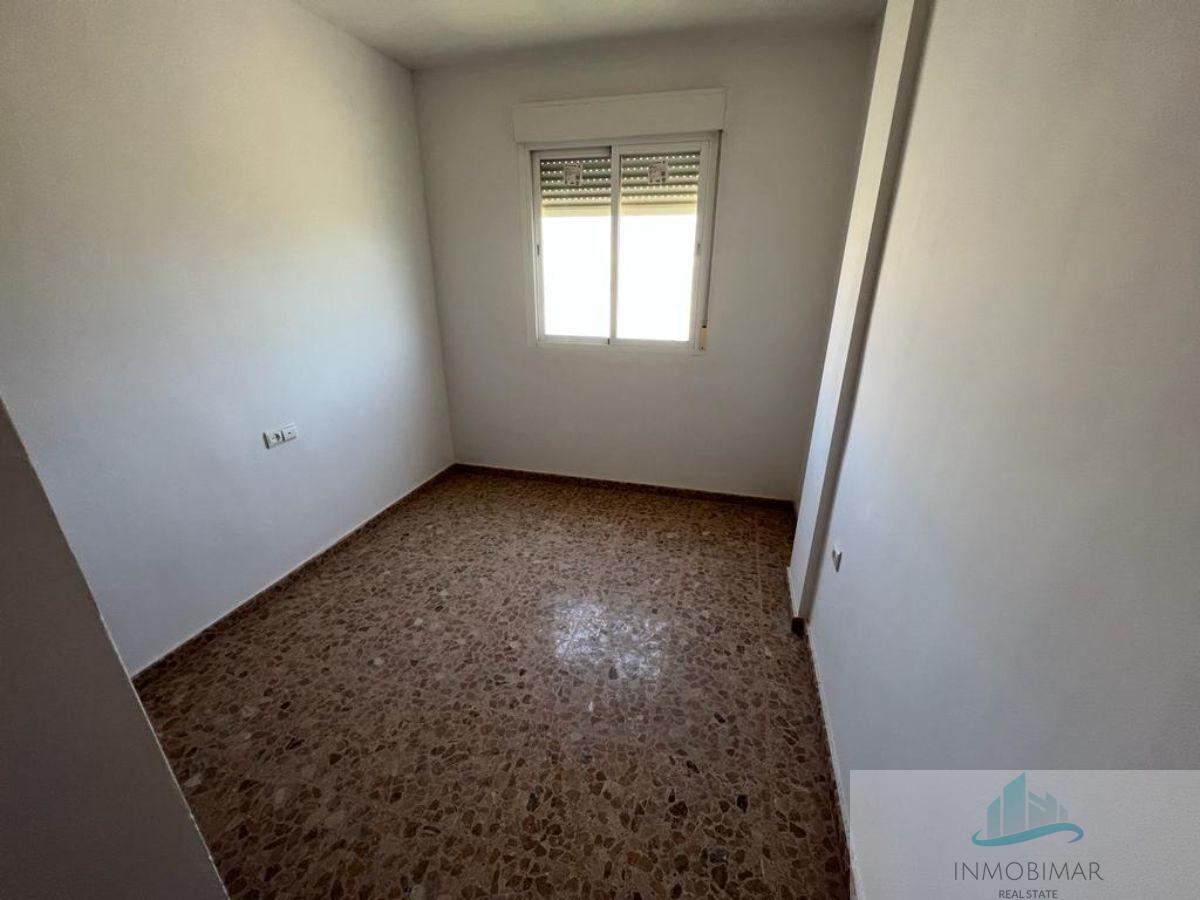 For sale of flat in Salobreña