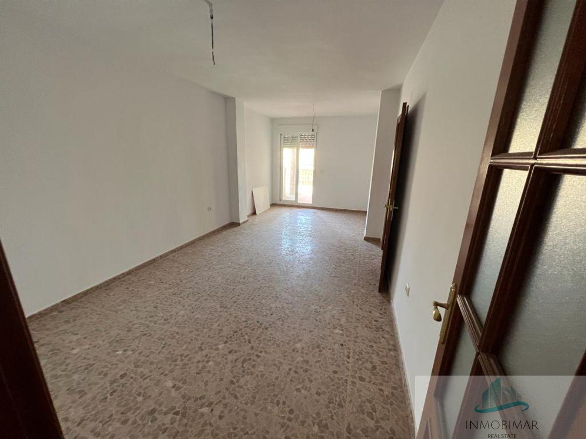 For sale of flat in Salobreña