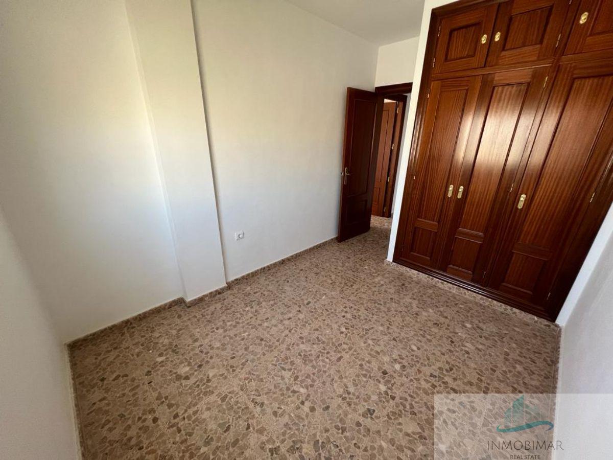 For sale of flat in Salobreña