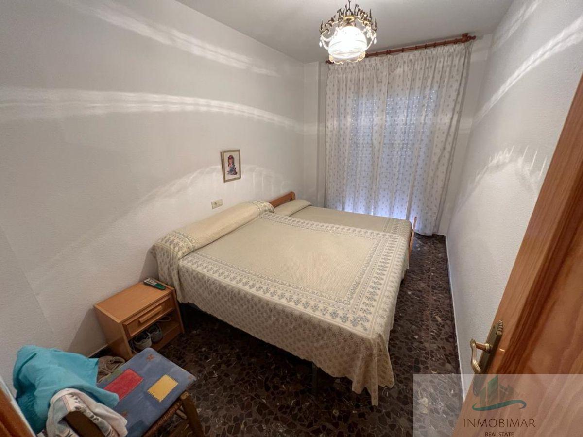 For sale of flat in Salobreña